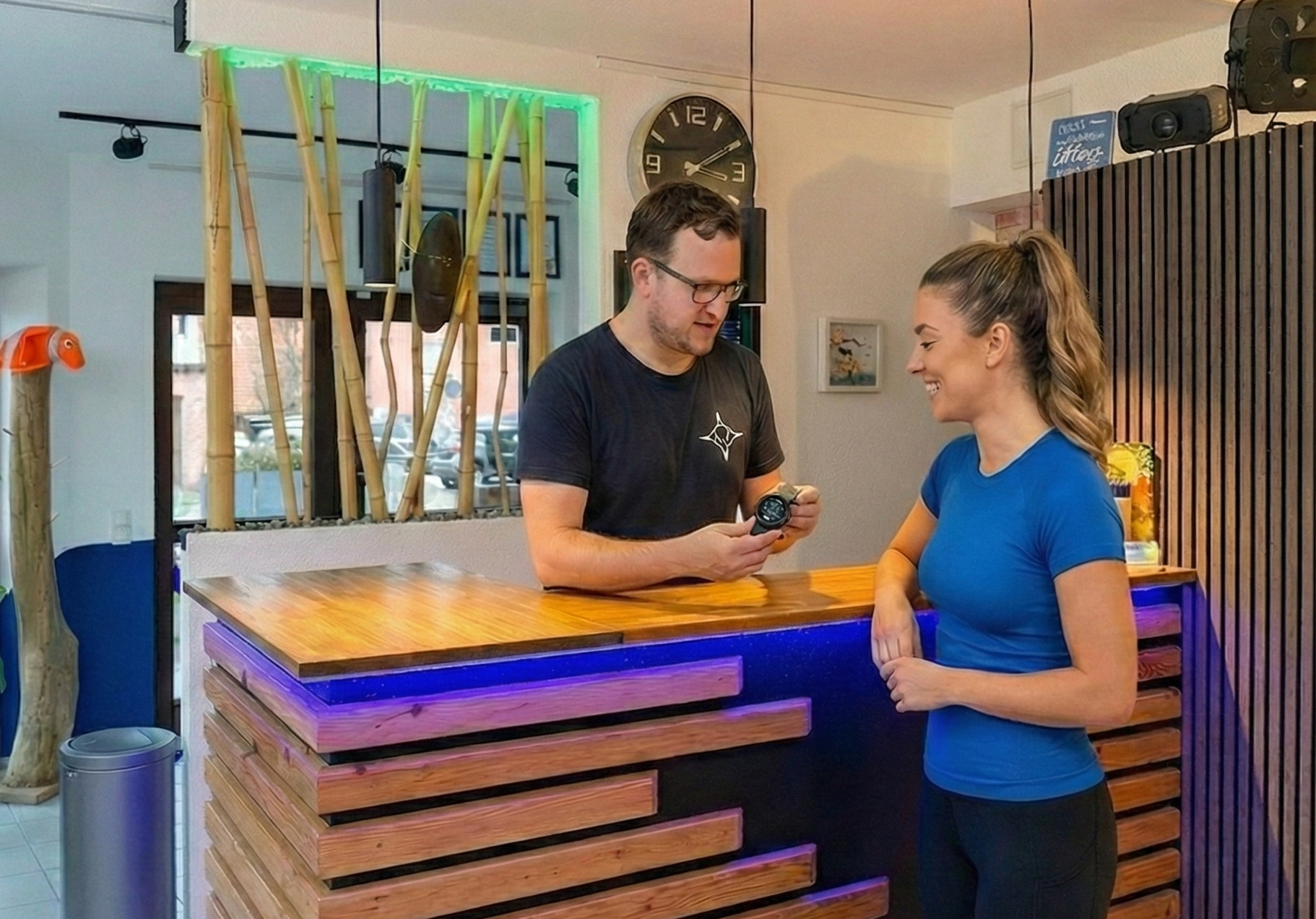 Beratungsgespräch im Dive Center